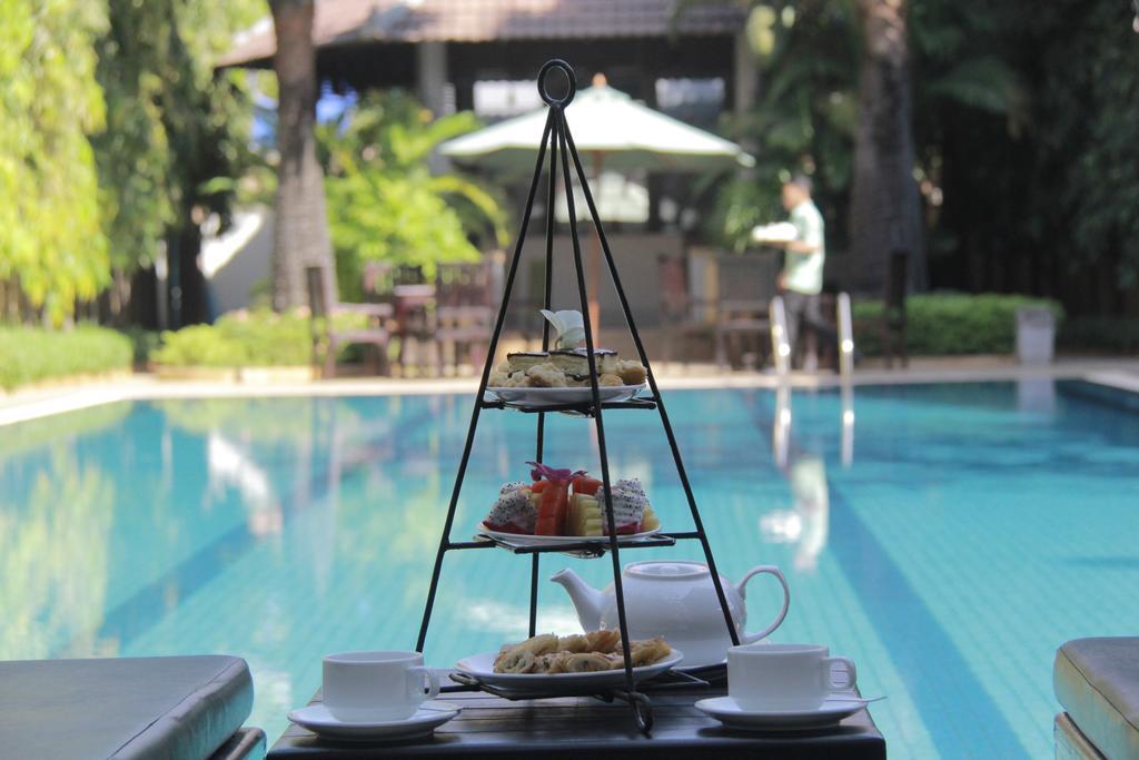 Starry Angkor Hotel Siem Reap Exteriör bild